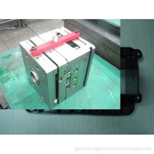 Plastic injection mold for golf accessories molding